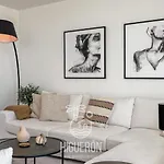 Higueronrentals La Casa De Kaasa Daire
